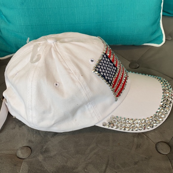 Silver Stud Embellished White American Flag Cap - Picture 2 of 3